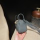 【Mini Lindy Clemence(TC)】トリヨン加工「Y7 ブルーオラージュ」× クレマンスレザー 明るさと落ち着きのバランス完璧な日常必須ミニバッグ 【Mini Lindy Clemence(TC)】トリヨン加工「Y7 ブルーオラージュ」× クレマンスレザー 明るさと落ち着きのバランス完璧な日常必須ミニバッグ