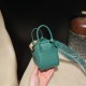 【Mini Lindy Clemence(TC)】トリヨンクレマンス ×U4 ヴェールヴェルティゴ 柔らかなミドルグリーン 日常に彩りを添える可愛らしい大容量ミニバッグ 【Mini Lindy Clemence(TC)】トリヨンクレマンス ×U4 ヴェールヴェルティゴ 柔らかなミドルグリーン 日常に彩りを添える可愛らしい大容量ミニバッグ