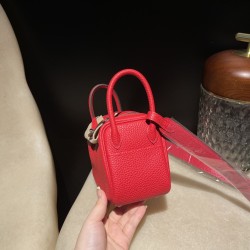 Mini Lindy Clemence（TC）Q5 ルージュカザック × シルバー金具 力強いレッドとクールなコントラスト 日常にドラマを加える大人のミニバッグ 新入荷