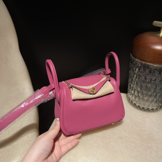 【Mini Lindy Clemence(TC)】艶やかなマゼンタパープル × ゴールド金具 大人の華やかさと可愛らしさを兼ね備えた日常必須ミニバッグ 【Mini Lindy Clemence(TC)】艶やかなマゼンタパープル × ゴールド金具 大人の華やかさと可愛らしさを兼ね備えた日常必須ミニバッグ