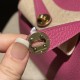 【Mini Lindy Clemence(TC)】艶やかなマゼンタパープル × ゴールド金具 大人の華やかさと可愛らしさを兼ね備えた日常必須ミニバッグ 【Mini Lindy Clemence(TC)】艶やかなマゼンタパープル × ゴールド金具 大人の華やかさと可愛らしさを兼ね備えた日常必須ミニバッグ
