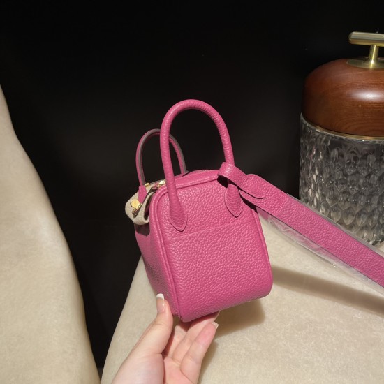 【Mini Lindy Clemence(TC)】艶やかなマゼンタパープル × ゴールド金具 大人の華やかさと可愛らしさを兼ね備えた日常必須ミニバッグ 【Mini Lindy Clemence(TC)】艶やかなマゼンタパープル × ゴールド金具 大人の華やかさと可愛らしさを兼ね備えた日常必須ミニバッグ
