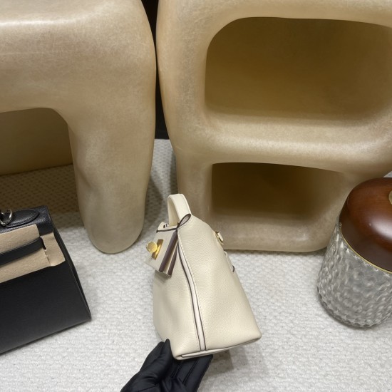 2424mini I2/Nata ナタ 金扣｜大人の落ち着き × マルチウェア ヌードミニバッグ