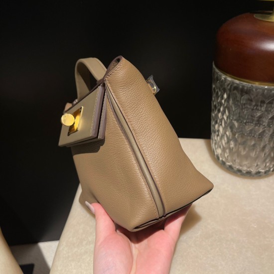 【2424mini】D0　ウィマラー犬 地味でノンチャラントなミニバッグ｜肩紐可変＆多用途設計