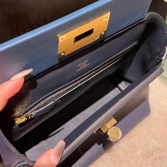 【人気爆品】 Blue nuit ブルーニュイ@sw 78/Blue Marine  ブルーマリン 2424mini 地味でノンチャラントなミニバッグ｜肩紐可変＆ツートンカラー