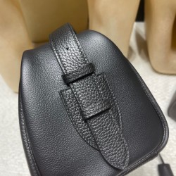 新型メンズバッグ Nouveau on body ボストンバッグ ～特徴的な大ロックデザイン 89 ブラック × 銀金具～