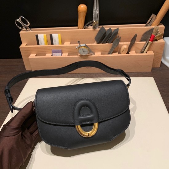 エルメスCherche-Midi 18 ヴォーエプソン 89/Black (Noir) ブラック シルバー金具  Cherche-050 全手縫い