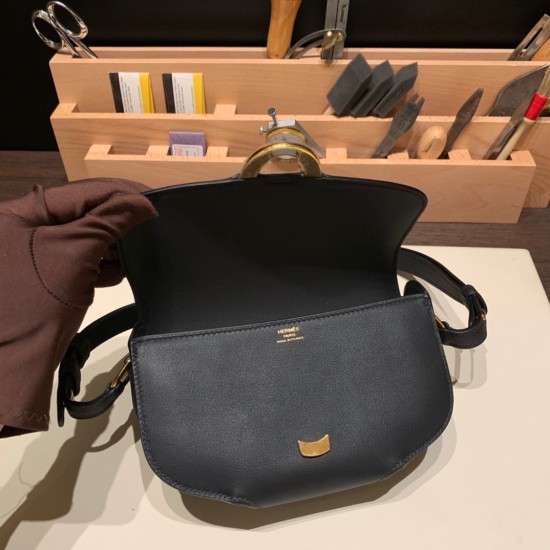 エルメスCherche-Midi 18 ヴォーエプソン 89/Black (Noir) ブラック シルバー金具  Cherche-050 全手縫い