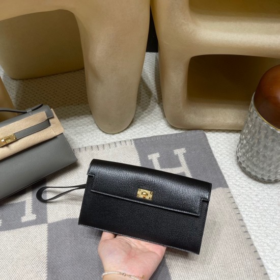 Chevre 89 Black ケリーポケット ロングウォレット|カードスロット・ジップポケット・着脱式ハンドル付き シェブルミゾル 金扣 ミニマルデザイン Chevre 89 Black ケリーポケット ロングウォレット|カードスロット・ジップポケット・着脱式ハンドル付き シェブルミゾル 金扣 ミニマルデザイン