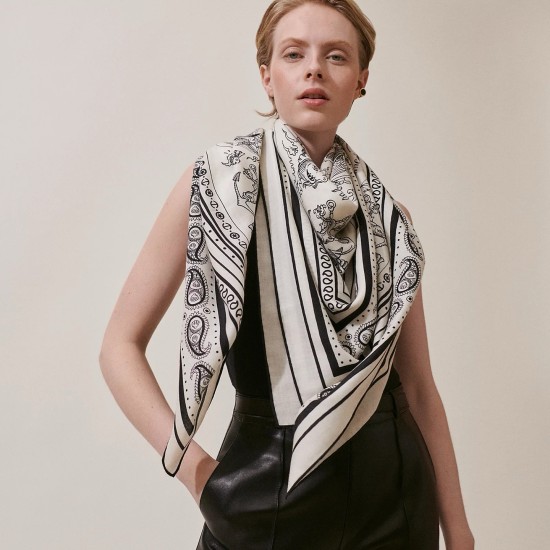 Hermes エルメス セイラータトゥーバンダナ 140 ショール Hermes エルメス セイラータトゥーバンダナ 140 ショール