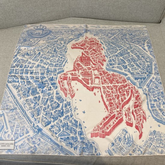 Hermes  エルメス 駿馬の都 シルクスカーフ