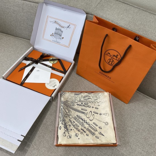 Hermes エルメス 接続中 90 スカーフ Hermes エルメス 接続中 90 スカーフ