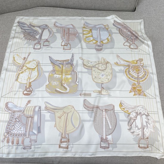 Hermes エルメス 鞍上の世界 90 スカーフ Hermes エルメス 鞍上の世界 90 スカーフ