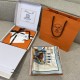 Hermes エルメス 鞍上の世界 90 スカーフ Hermes エルメス 鞍上の世界 90 スカーフ