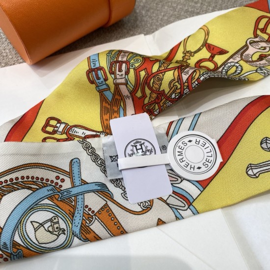 Hermes  エルメス 鞍具フラワーブーケ Twilly スモールスカーフ 