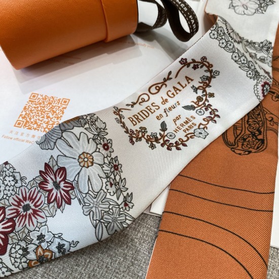 Hermes エルメス 華やかな手綱フラワーバージョン Twilly スモールスカーフ Hermes エルメス 華やかな手綱フラワーバージョン Twilly スモールスカーフ