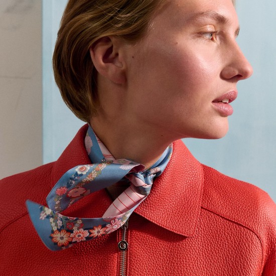 Hermes エルメス 華やかな手綱フラワーバージョン Twilly スモールスカーフ Hermes エルメス 華やかな手綱フラワーバージョン Twilly スモールスカーフ