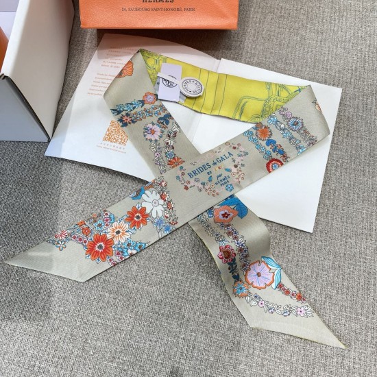 Hermes エルメス 華やかな手綱フラワーバージョン Twilly スモールスカーフ Hermes エルメス 華やかな手綱フラワーバージョン Twilly スモールスカーフ