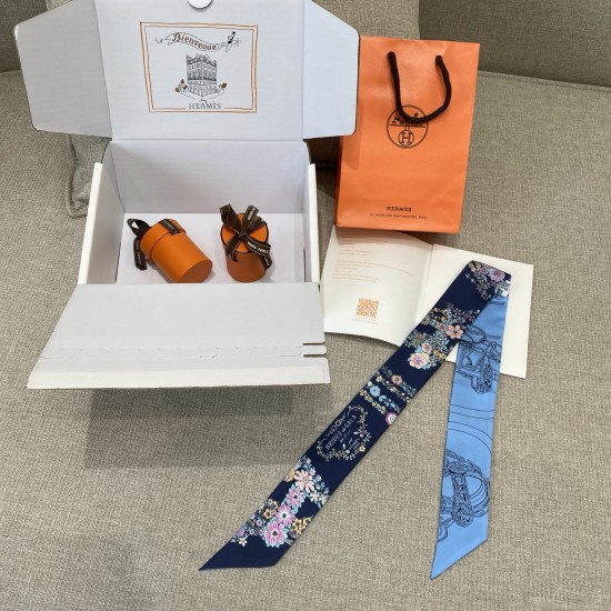 Hermes エルメス 華やかな手綱フラワーバージョン Twilly スモールスカーフ Hermes エルメス 華やかな手綱フラワーバージョン Twilly スモールスカーフ