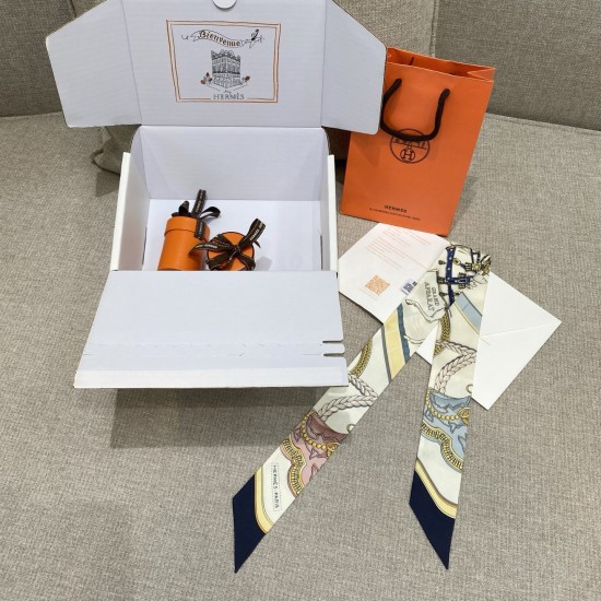 Hermes エルメス グランドアパラット Twilly スモールスカーフ Hermes エルメス グランドアパラット Twilly スモールスカーフ