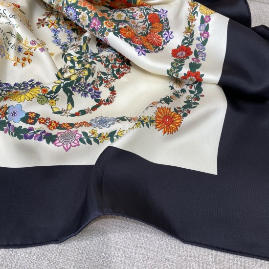 Hermes  エルメス 華やかな手綱フラワーバージョン 90 スカーフ 