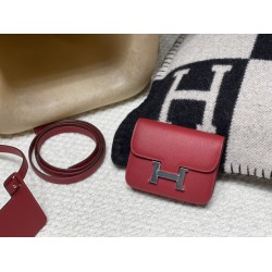 【出荷準備完了】コンスタンス Constance slim ルージュグレナ シルバークランク 高級レザーカードケース