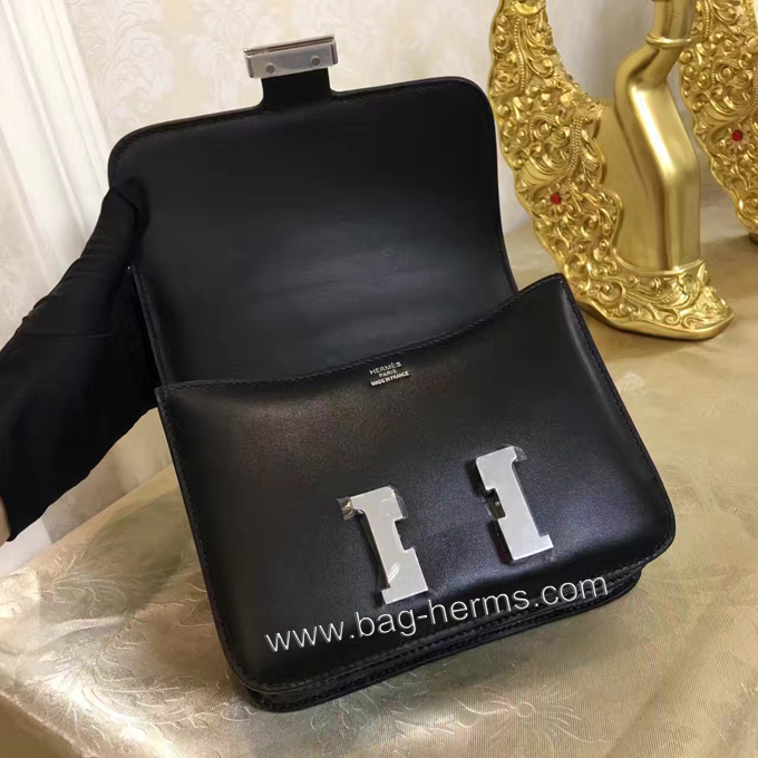 エルメス コンスタンス ミニ ブラック ボックスカーフ シルバー金具