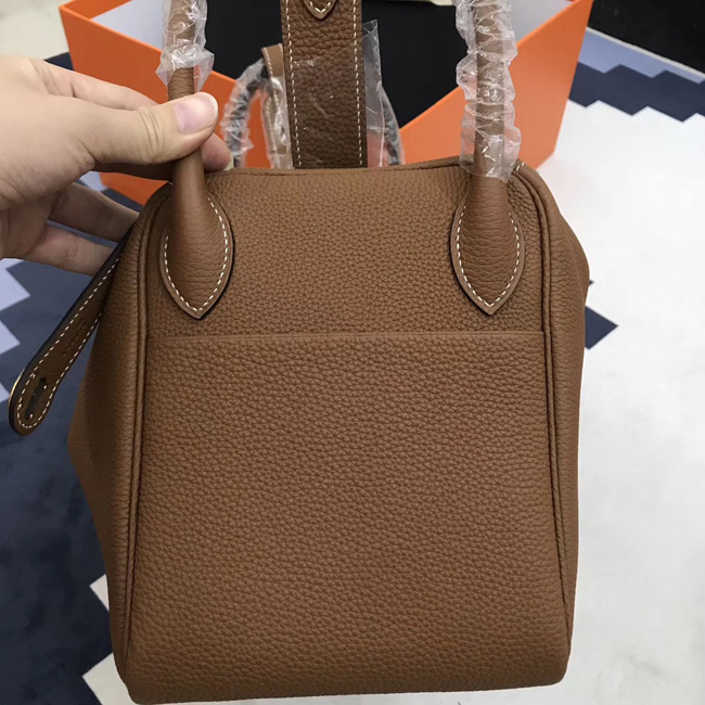 エルメス リンディ26 ゴールド トリヨンクレマンス ゴールド金具