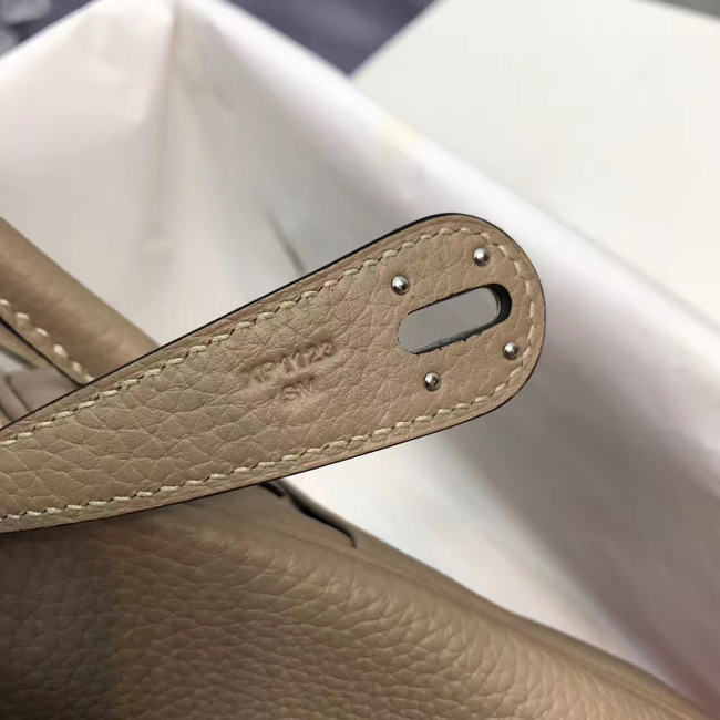 エルメス リンディ26 トープ トリヨンクレマンス シルバー金具