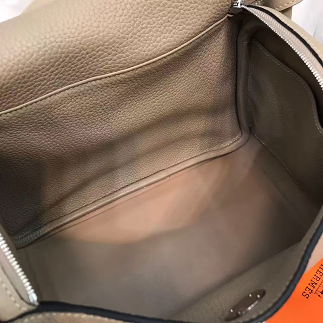 エルメス リンディ26 トープ トリヨンクレマンス シルバー金具