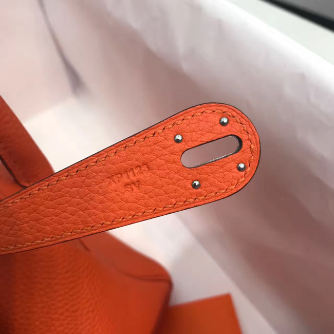 エルメス リンディ26 オレンジ トリヨンクレマンス シルバー金具