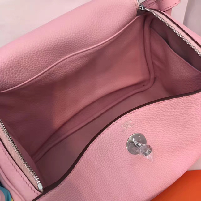 エルメス リンディ26 ピンク トリヨンクレマンス シルバー金具