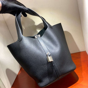 エルメス ピコタンロックエクラMM ブラック クレマンス シルバー金具